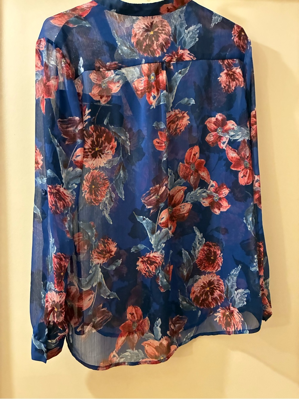 Kut from the Kloth Blue Floral Button-Down Blouse - Picture 2 of 4
